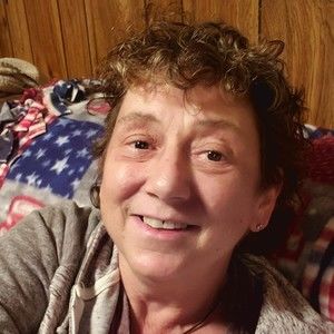 Meet your Posher, Carla